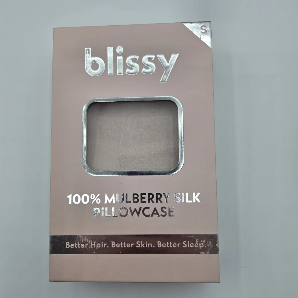 NWT Blissy Mulberry Silk Pillowcase, Blush Pink, Standard/Queen or King Size
